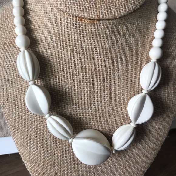 Evelyn Cream Beaded Necklace main image 0